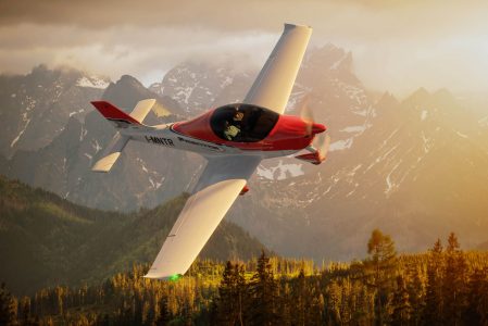 AEROTEC, PRIMERA ESCUELA DE PILOTOS DE ESPAÑA EN INCORPORAR EL TECNAM P-MENTOR A SU FLOTA